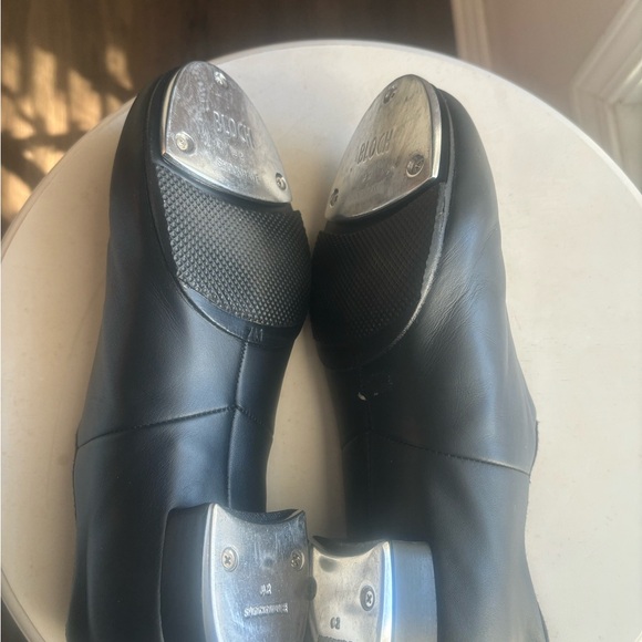 Bloch Tap Shoes - Picture 5 of 6